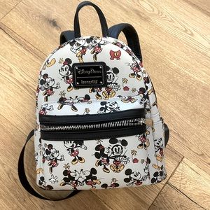 NOT USED!!!!! white and black minnie and mickey mouse loungefly